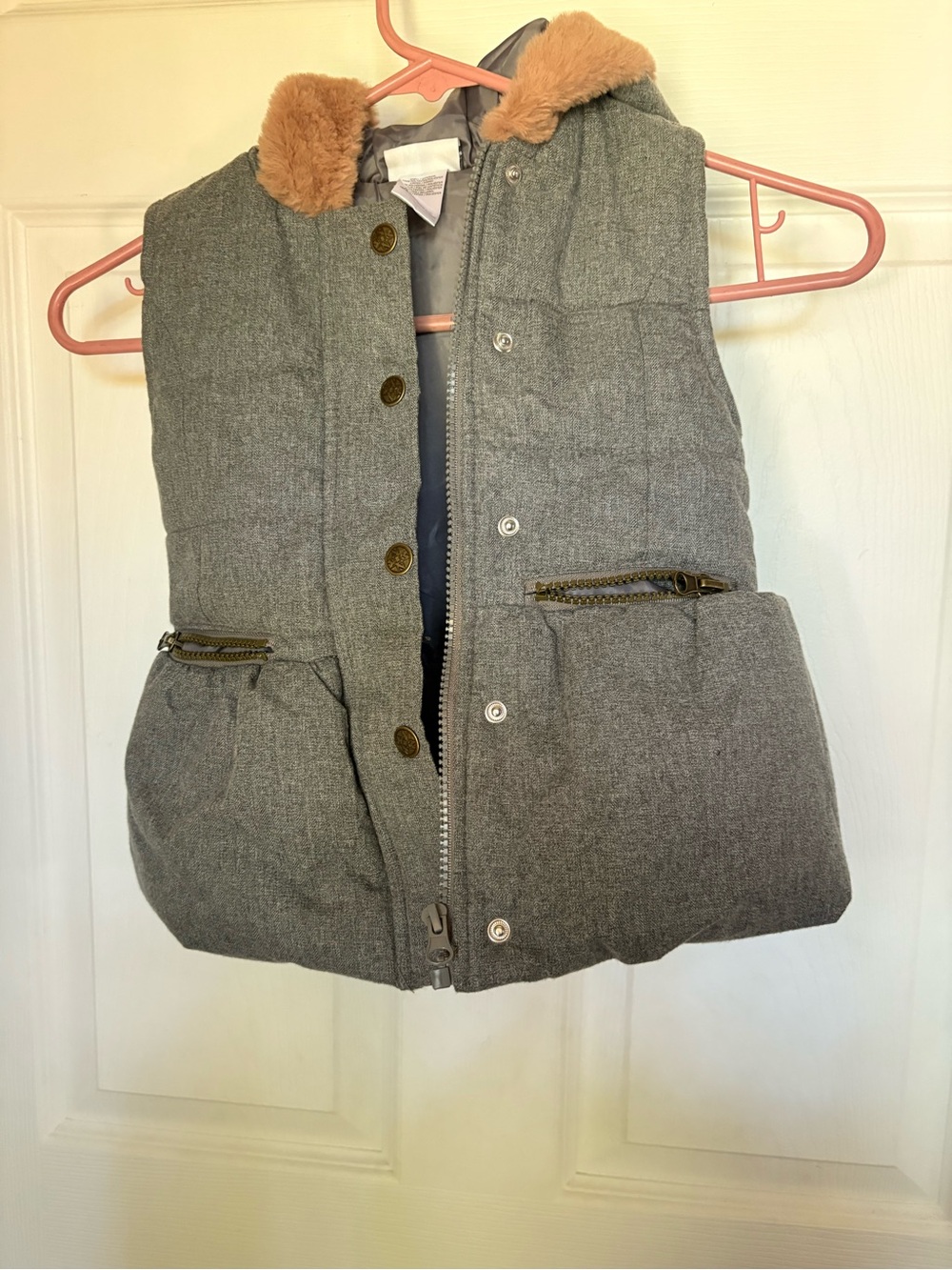 Nicole Miller Gray Quilted Puffer Vest with Faux Fur Collar